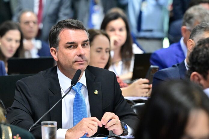flavio-cancela-agendas-no-rj-apos-revelacoes-sobre-contato-com-vorcaro