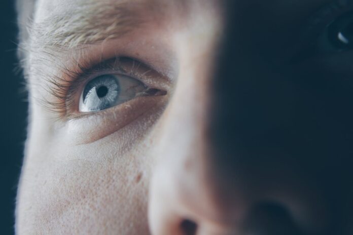 exame-de-retina-pode-prever-risco-de-osteoporose,-diz-estudo