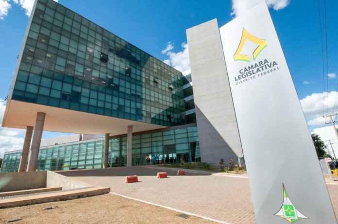 caso-de-possivel-espionagem-na-cldf-acende-alerta-sobre-riscos-de-monitoramento-digital-e-seguranca-da-informacao