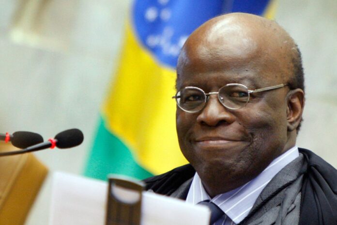 dc-lanca-pre-candidatura-de-joaquim-barbosa-a-presidencia-da-republica