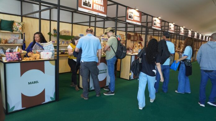feira-rural-movimenta-estande-da-emater-df-na-agrobrasilia-2026