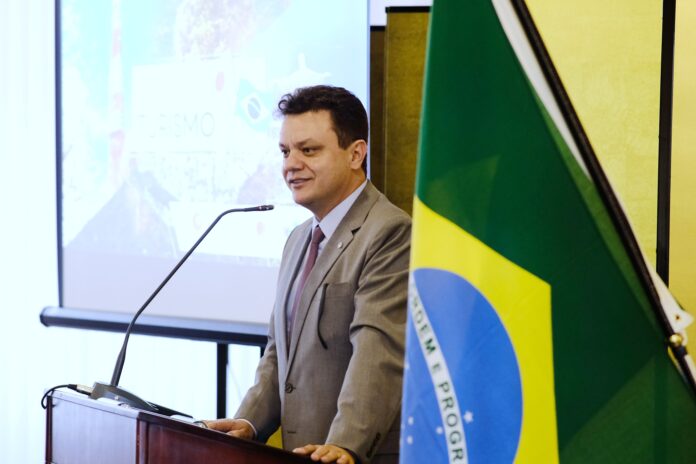 odair-cunha-se-despede-da-camara-para-assumir-vaga-no-tcu