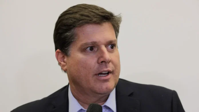 “rossi-foi-citado-em-investigacoes-e-delacao-e-ele-nao-pode-exigir-candidatura-do-mdb-ao-gdf,-afirma-donny-silva