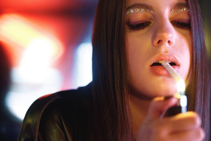 oms-alerta-que-40-milhoes-de-adolescentes-usam-tabaco-no-mundo