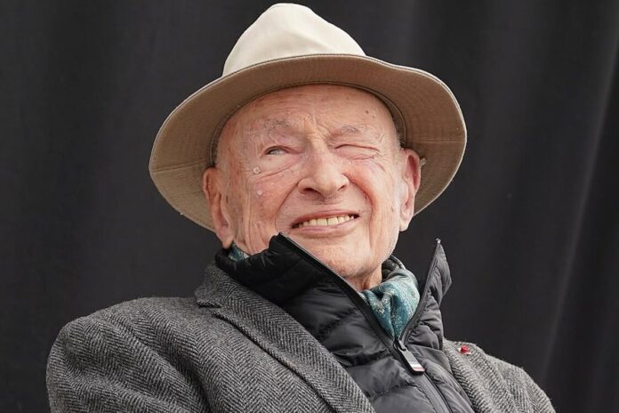 morre-o-filosofo-frances-edgar-morin,-criador-do-pensamento-complexo