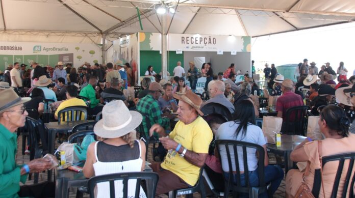 emater-df-fortalece-protagonismo-da-assistencia-tecnica-publica-durante-a-agrobrasilia-2026