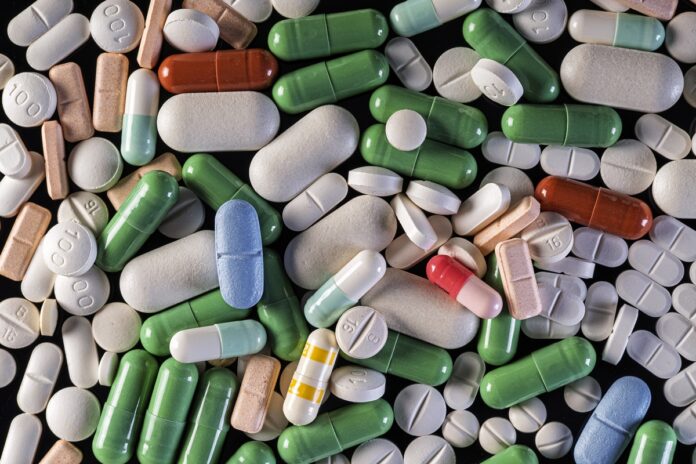 como-remedios-despejados-em-rios-favorecem-superbacterias