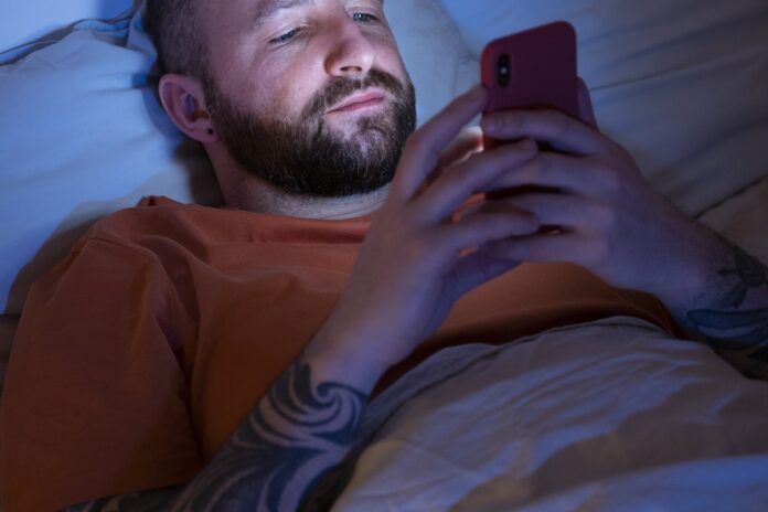 saiba-como-ajustar-a-rotina-noturna-sem-telas-para-descansar-os-olhos