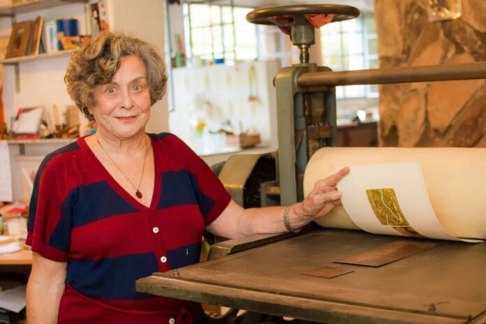 morre-leda-watson,-grande-gravurista-brasileira,-aos-93-anos
