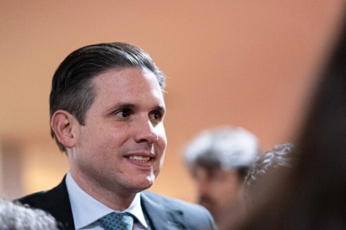 para-destravar-pauta,-motta-adia-discussao-de-especificidades-da-6×1