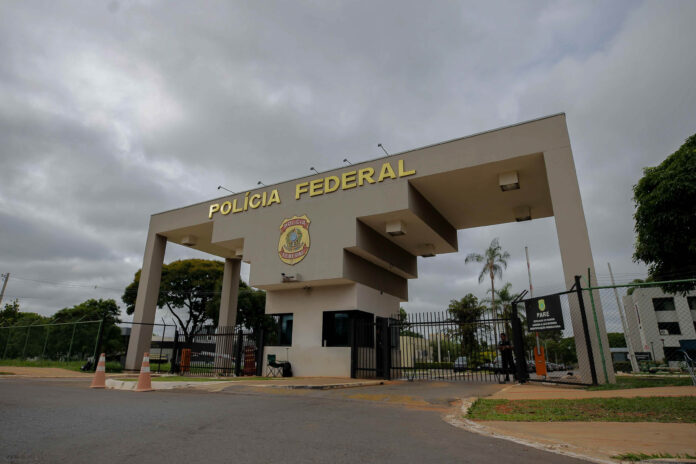 policia-federal-vai-abrir-inquerito-sobre-alerta-falso-da-defesa-civil