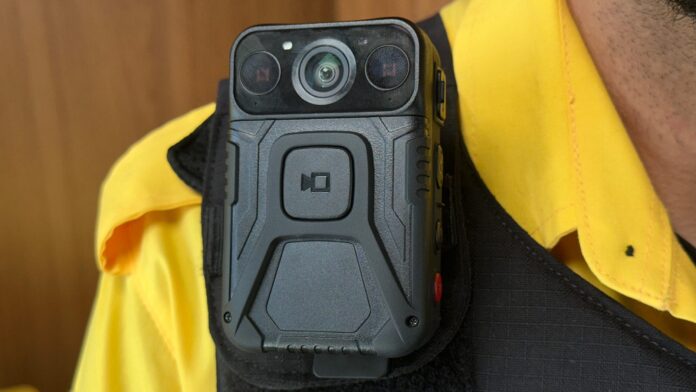agentes-de-transito-do-detran-df recebem cameras-corporais 