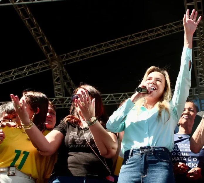 encontro-da-pre-candidatura-de-celina-leao-reune-multidao-em-santa-maria