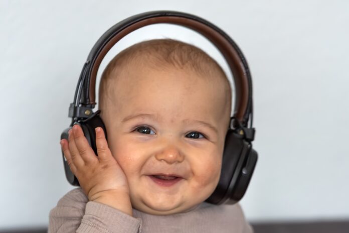 bebes-identificam-padroes-musicais-ja-aos-tres-meses,-revela-pesquisa