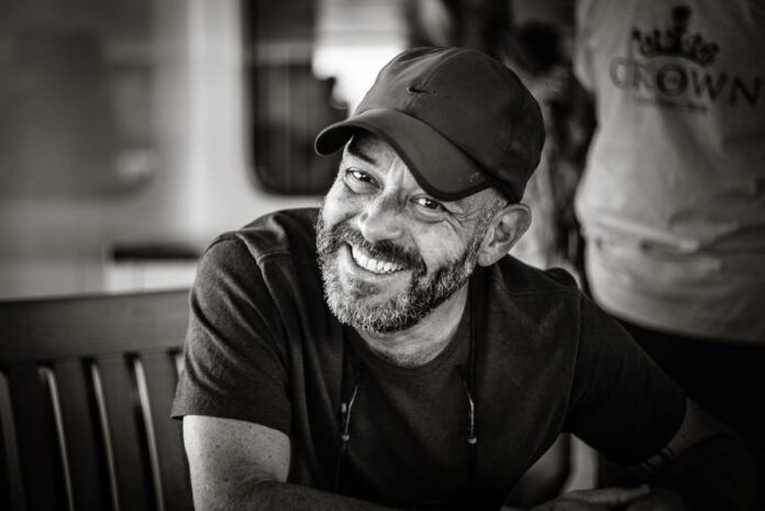 diretor-de-fotografia-paulista-disputa-o-emmy.-conheca-adriano-goldman