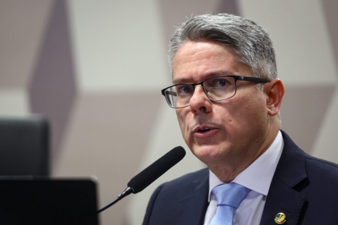 entenda-o-que-pode-levar-o-senador-alessandro-vieira-a-inelegibilidade