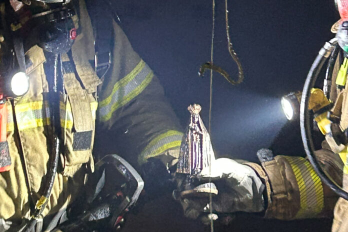 rs:-imagem-de-nossa-senhora-aparecida-e-achada-intacta-apos-incendio