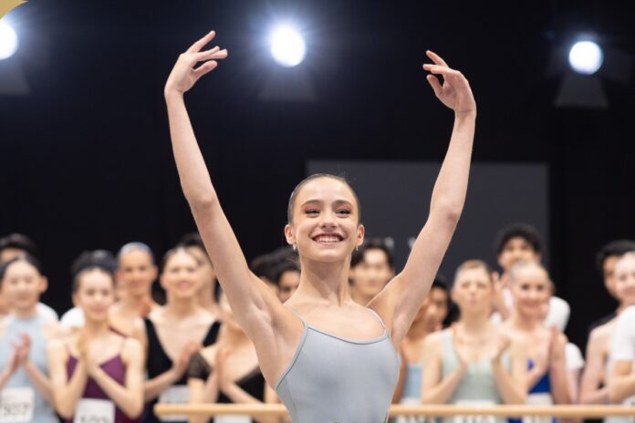 bailarina-brasileira-ganha-premio-na-“copa-do-mundo-de-bale”,-na-suica