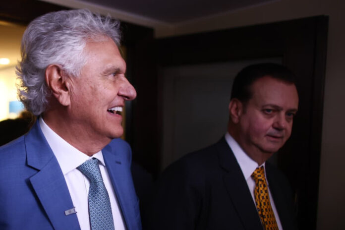 caiado-oficializa-candidatura-de-olho-em-criticas-a-flavio-e-lula