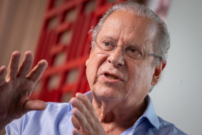 “quem-vai-decidir-os-rumos-do-pais-e-o-congresso”,-diz-jose-dirceu