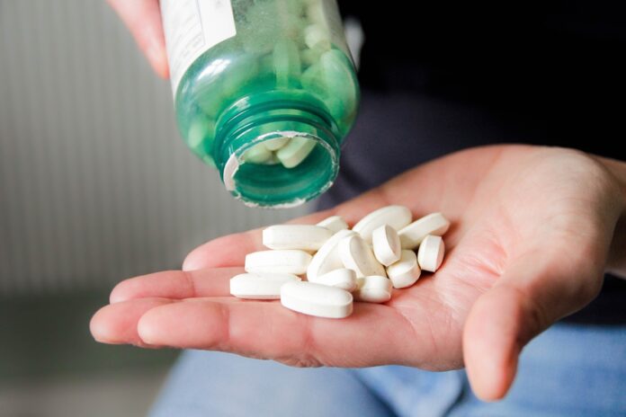 medicamentos-viajam-o-corpo-inteiro-para-descobrir-onde-esta-a-dor