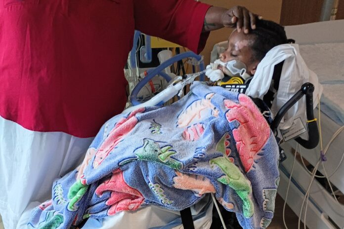 menino-de-6-anos-desperta-de-coma-tres-meses-apos-atropelamento