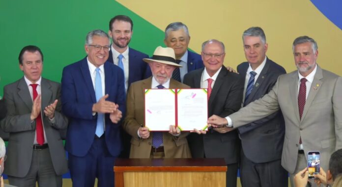 lula-sanciona-lei-para-uso-do-fgts-em-linhas-de-credito-a-santas-casas