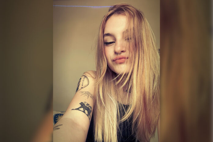 amigos-homenageiam-jovem-morta-pelo-namorado-em-sc:-“mulher-incrivel”