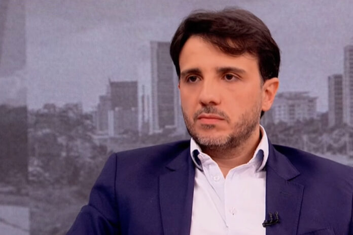 missao-entra-com-noticia-crime-no-tse-por-filiacao-de-flavio-bolsonaro
