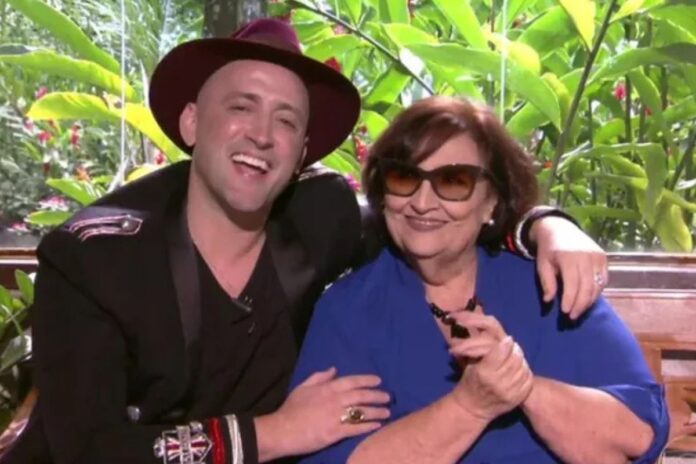 dona-dea-se-emociona-em-estreia-de-musical-sobre-paulo-gustavo