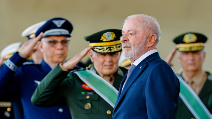 lula-celebra-mulheres-nas-forcas-armadas:-“revolucao-comportamental”