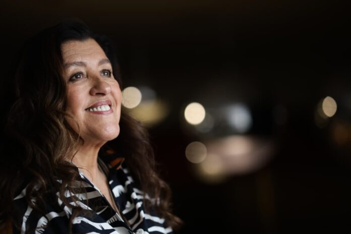 regina-case-diz-usar-lei-rouanet-pela-1a-vez:-“sou-atacada-ha-anos”