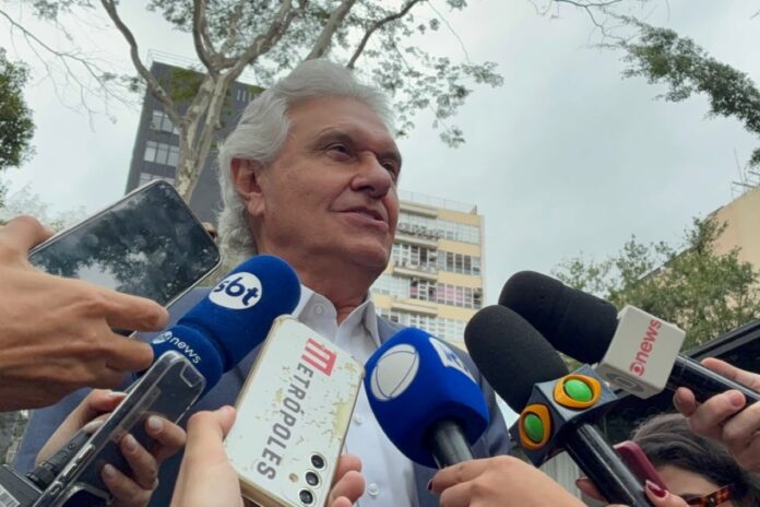 caiado-dispara-contra-lula-e-diz-aguarda-lo-no-2o-turno:-“pai-do-lobby”