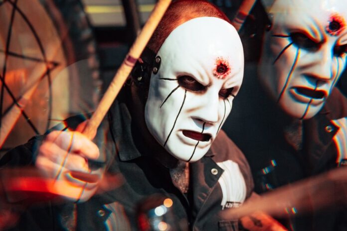 slipknot-empolga-fas-ao-lancar-1a-musica-com-brasileiro-eloy-casagrande