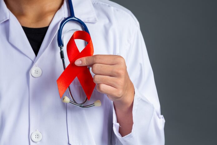 dois-em-cada-tres-adolescentes-nunca-fizeram-teste-de-hiv,-diz-estudo