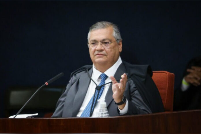 dark-horse:-decisao-de-dino-cita-esquema-de-desvios-e-possivel-elo-com-pcc