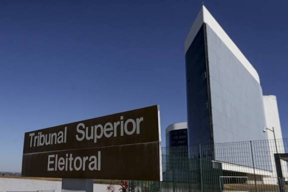 justica-eleitoral-barra-candidaturas-executivas-no-distrito-federal-e-redesenha-cenario-politico