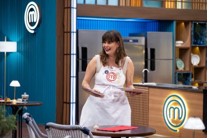 masterchef:-carla-chora-e-desabafa-apos-receber-ameacas-de-morte