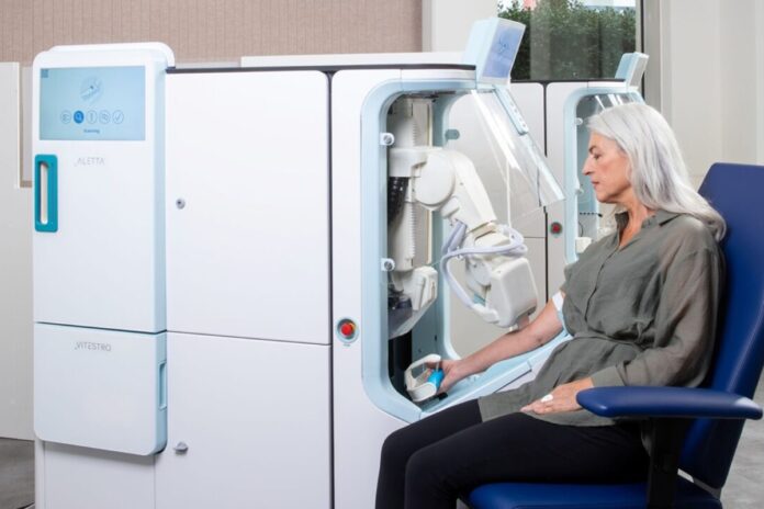 primeiro-robo-que-automatiza-coleta-de-sangue-e-liberado-nos-eua