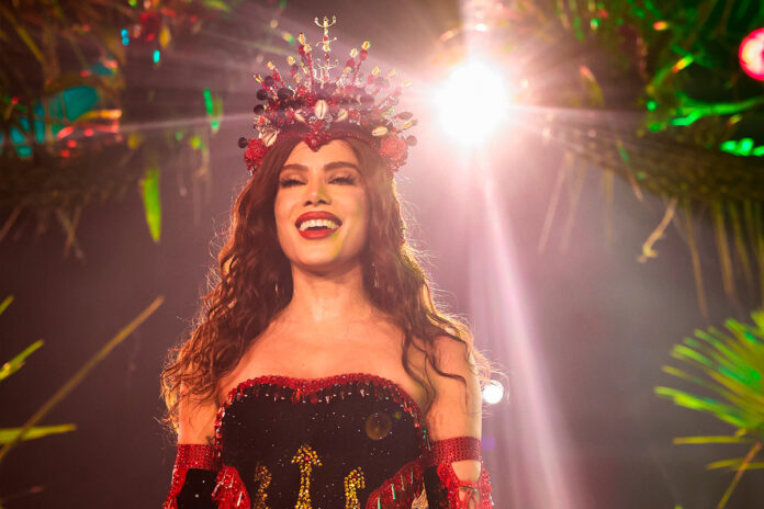 anitta-perde-disputa-na-grande-rio-em-dia-de-coroacao.-entenda