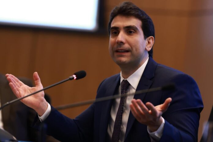 galipolo-volta-a-defender-medidas-contra-endividamento-e-credito-predatorio