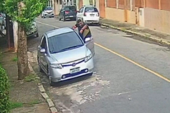 es:-mulher-e-esfaqueada-dentro-de-carro;-ex-namorado-e-preso-ao-tentar-fuga