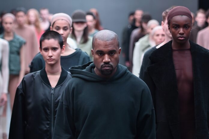 shows-de-kanye-west-na-russia-sao-cancelados-em-meio-a-polemicas