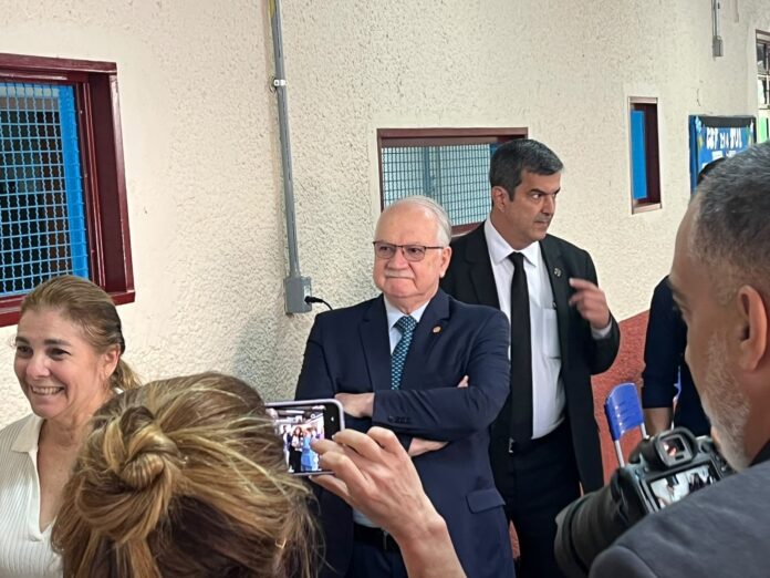 presidente-do-stf,-fachin-vota-no-1o-turno-e-destaca-“soberania-popular”