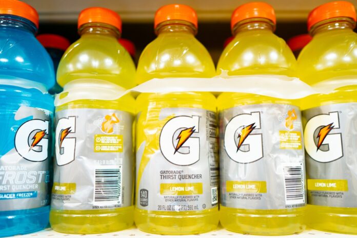 gatorade-recolhe-122-mil-caixas-de-bebida-por-corante-nao-declarado-nos-eua