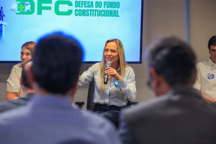 reuniao-da-bancada-do-df-com-parlamentares-eleitos-–-celina-leao-articula-apoio-politico-para-preservar-o-fundo-constitucional-do-df