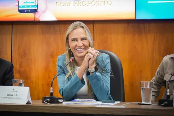 celina-leao-busca-acordo-e-pacto-de-uniao-para-a-disputa-da-mesa-diretora-da-cldf